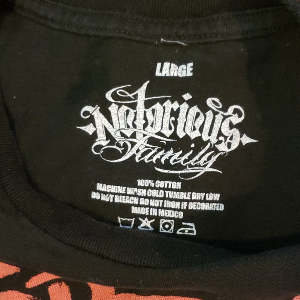 T-SHIRT - Picture 2 of 2
